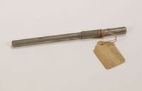 Thermometer in case, late 19th century-Early 20th century