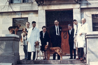 Joseph Murray with Roy Calne, Gertrude Elion, George Hitchings and surviving transplant dogs.